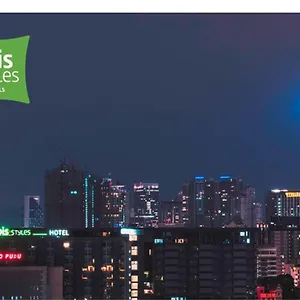 Hotel Ibis Styles Fraser Business Park ***