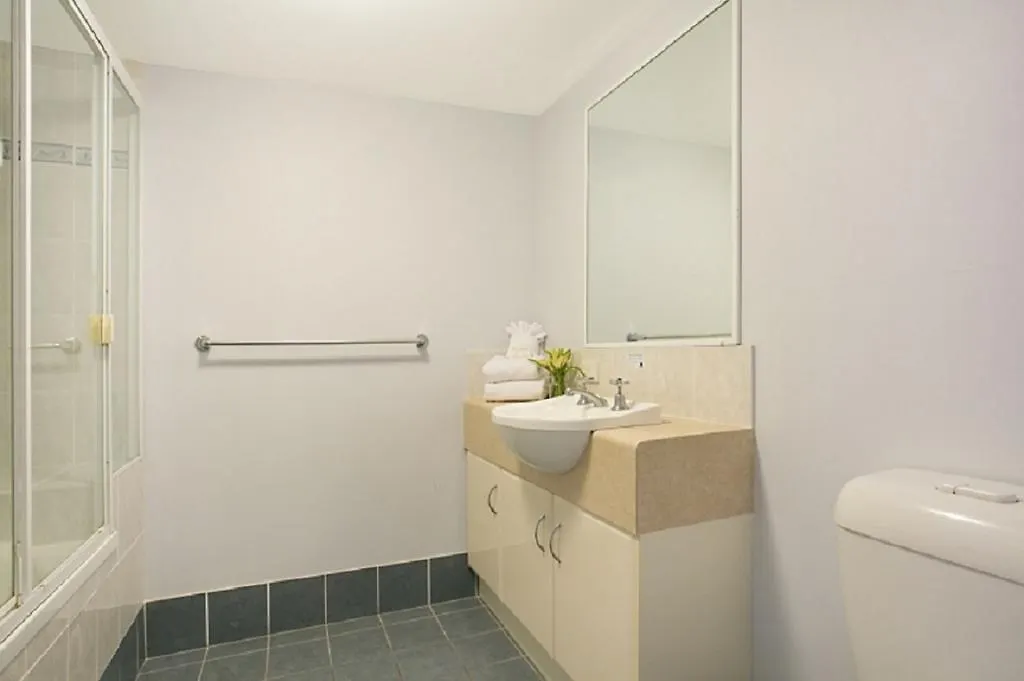 Aparthotel Royal Pacific Resort Gold Coast