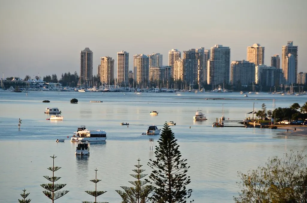 Royal Pacific Resort Gold Coast Aparthotel